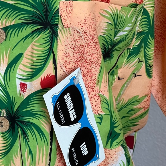 Tropical button up shirt by Roundy Bay - Picture 5 of 5